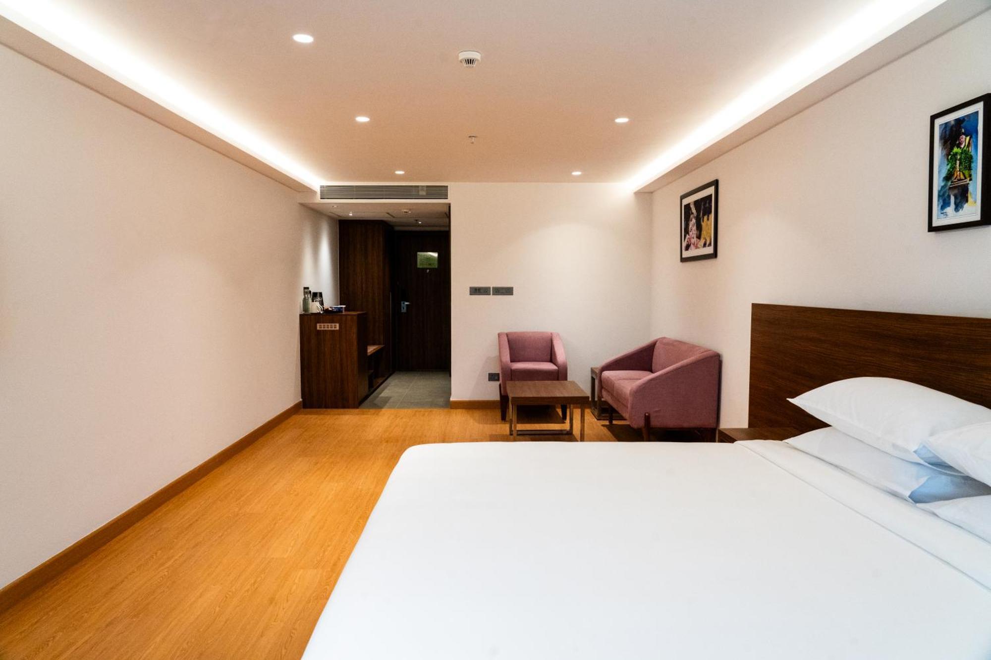 Lilac Hotel Guruvāyūr エクステリア 写真